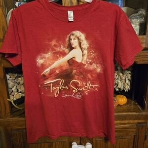Taylor Swift Speak Now tour shirt